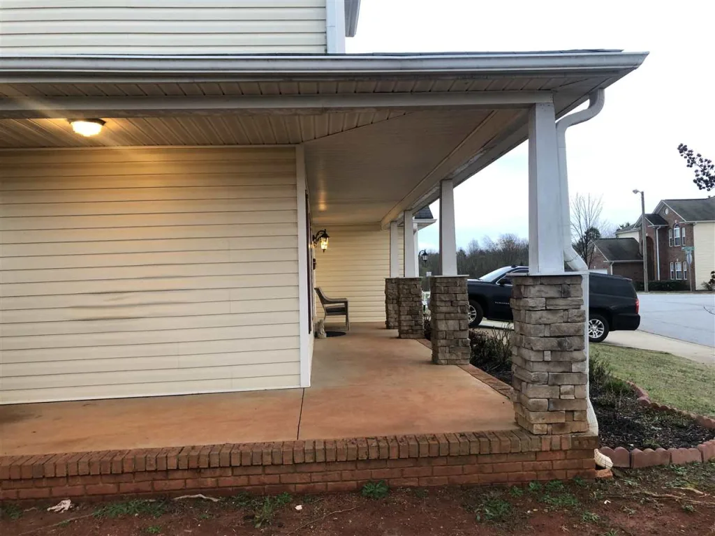 301 Collingwood Ln  Spartanburg SC 29301