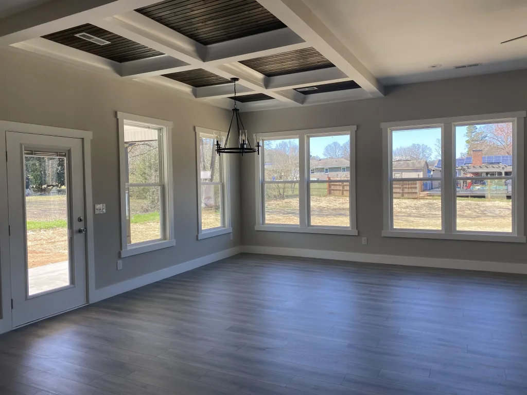 129 James Ave Wellford SC 29385