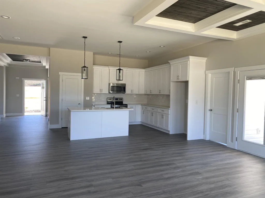 129 James Ave Wellford SC 29385