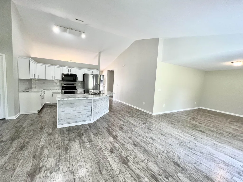 817 E Yorkswell Court  Moore SC 29369