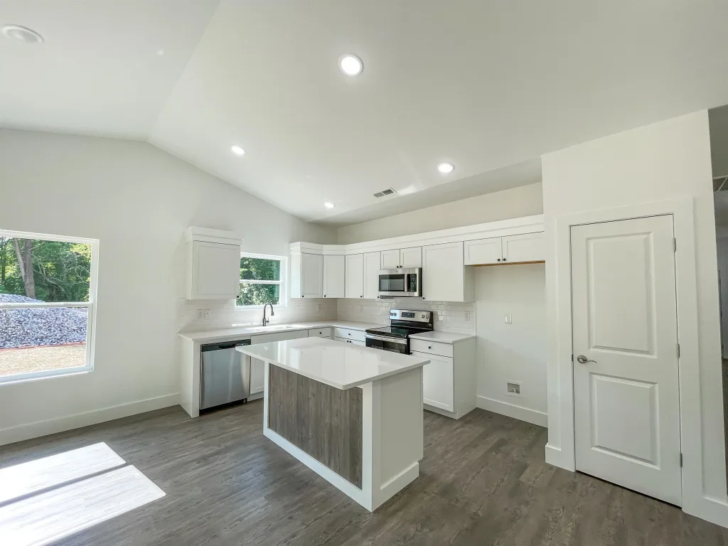 126 Woodshire dr  Boiling Springs SC 29316