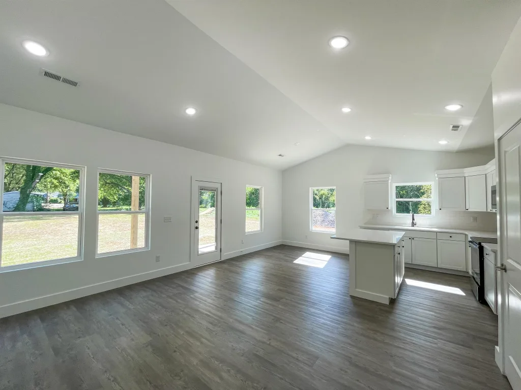 126 Woodshire dr  Boiling Springs SC 29316