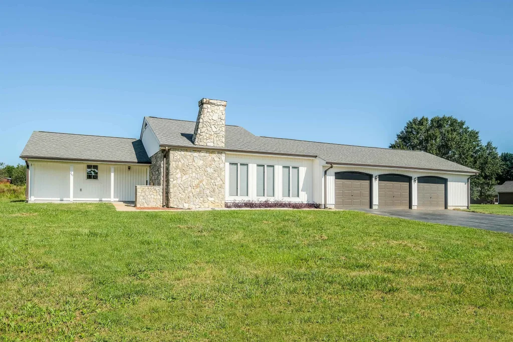 240 Archibald Rd  Chesnee SC 29323