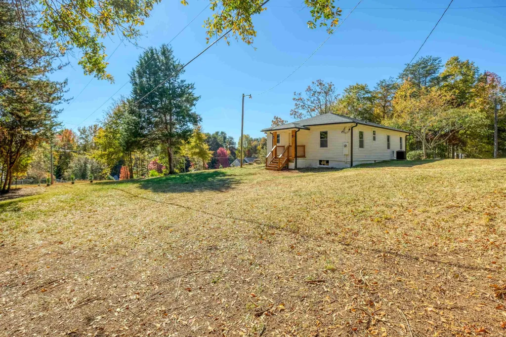 767 Windmill Hill Rd  Inman SC 29349