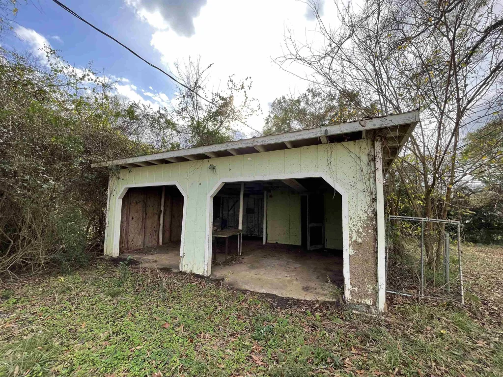 136 Gray St  Woodruff SC 29388