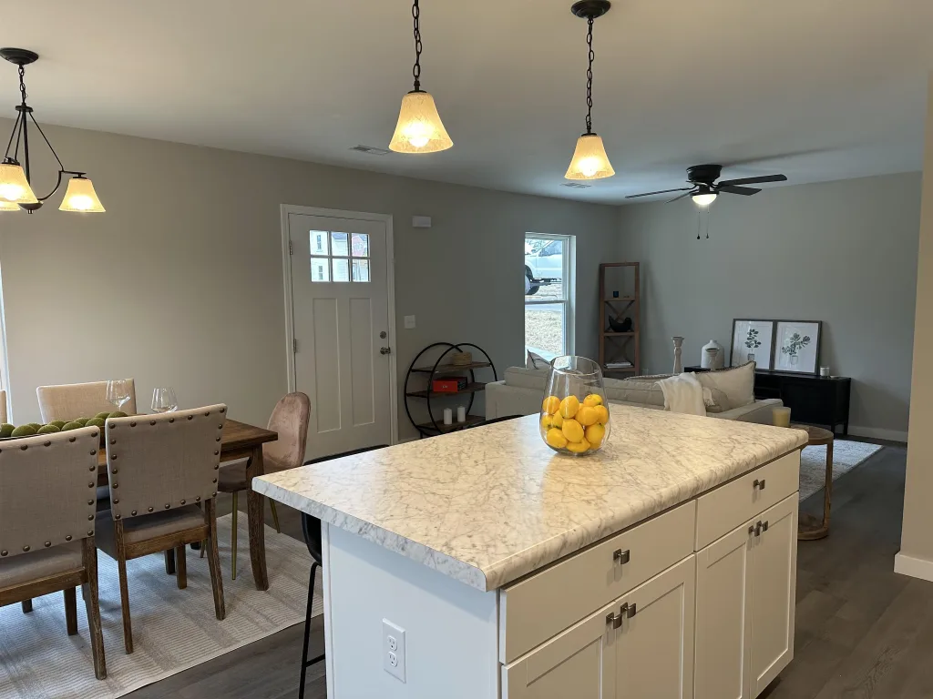 902 Savannah St  Cowpens SC 29330