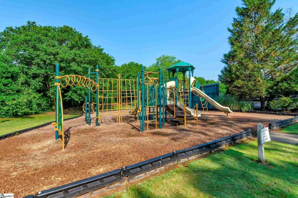 304 Marsh Creek Drive  Mauldin SC 29662
