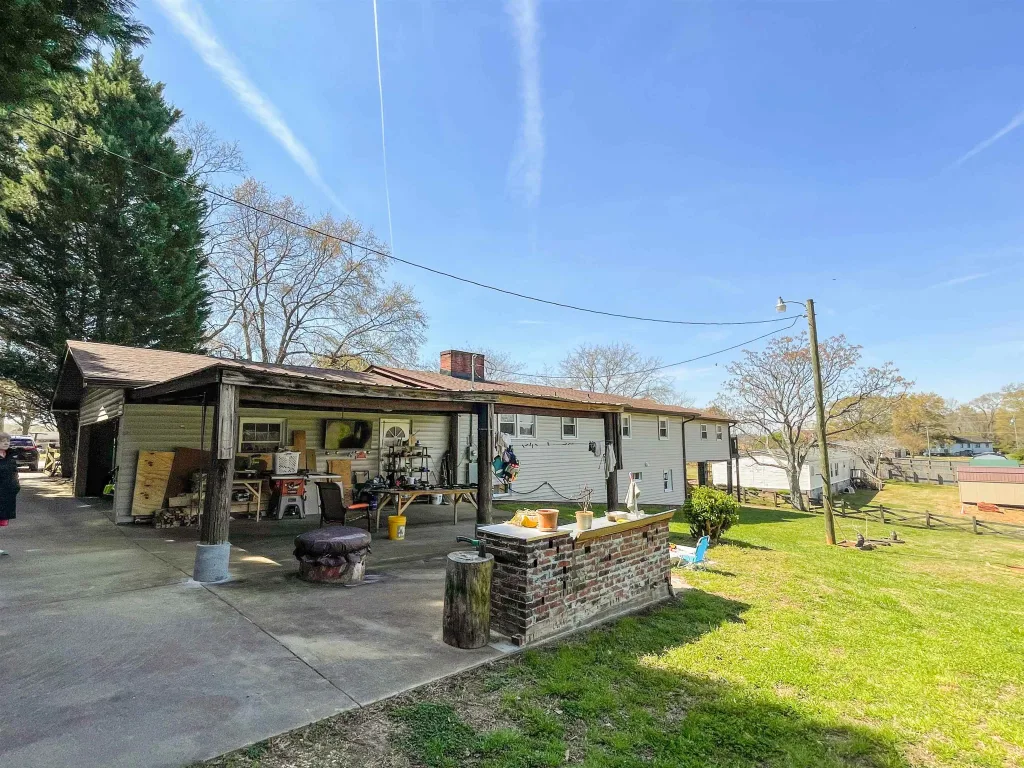 1031 Fosters Grove Road  Chesnee SC 29323