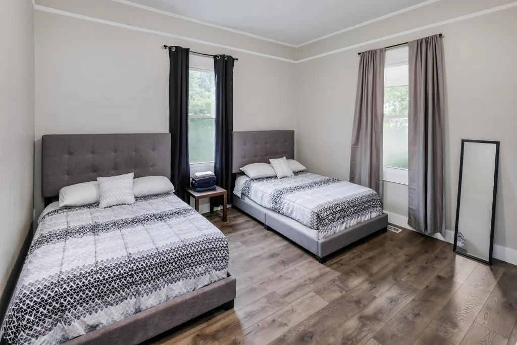44 Chestnut Street  Startex SC 29377