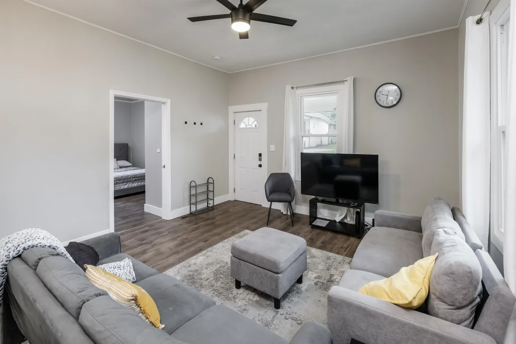 44 Chestnut Street  Startex SC 29377