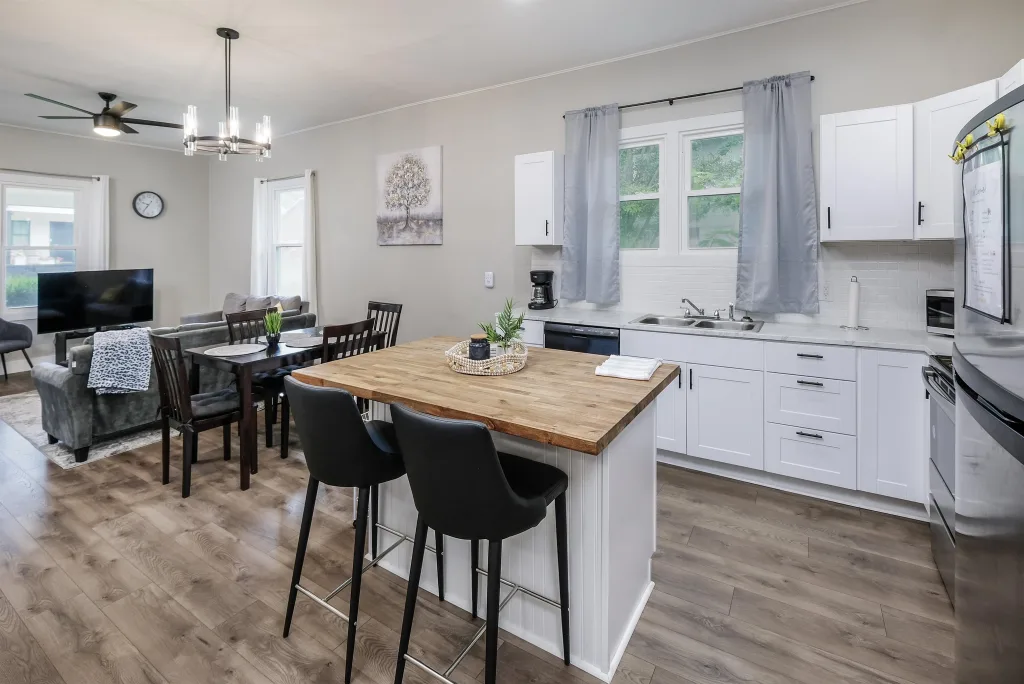44 Chestnut Street  Startex SC 29377