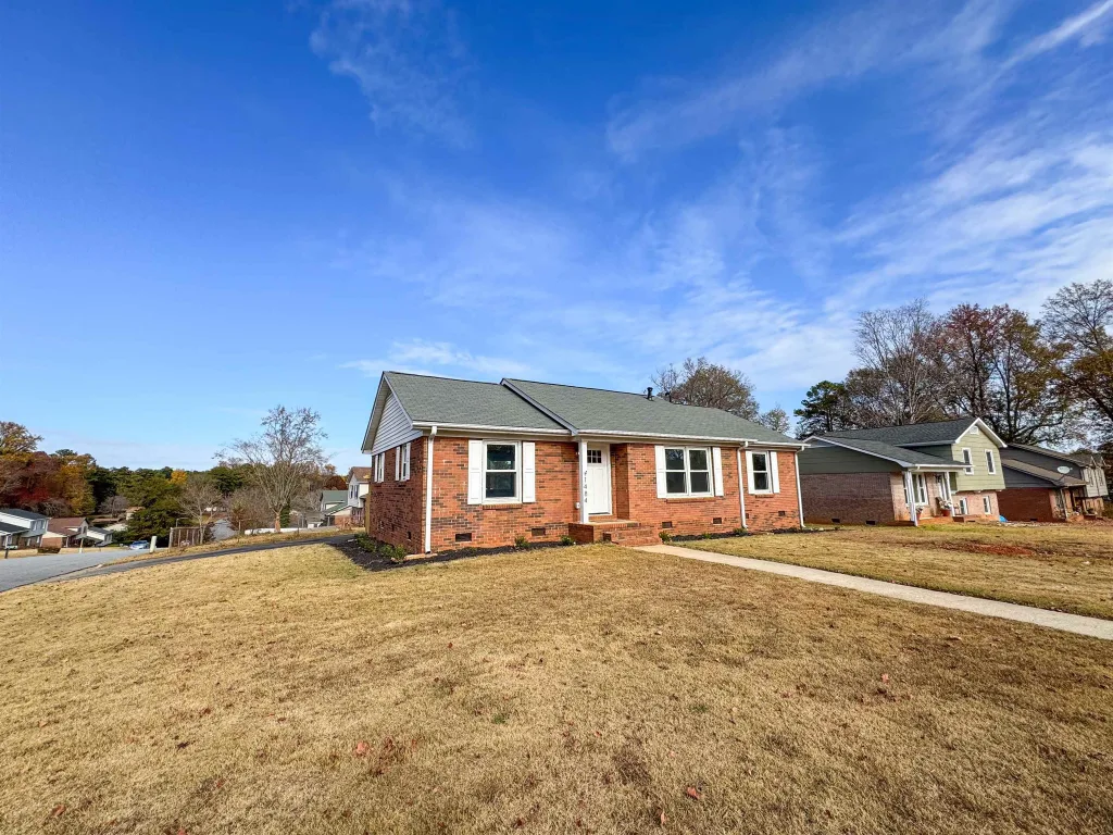 1484 Dover Road  Spartanburg SC 29301