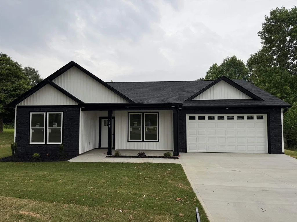 1623 Fairfield Road Chesnee SC 29323
