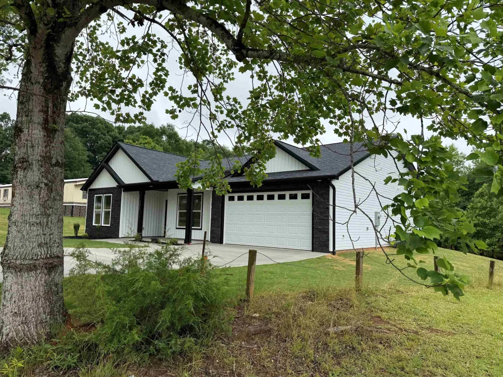 1623 Fairfield Road Chesnee SC 29323