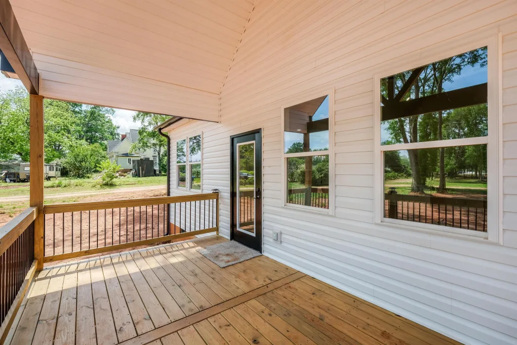 44 Simmons Street  Wellford SC 29385