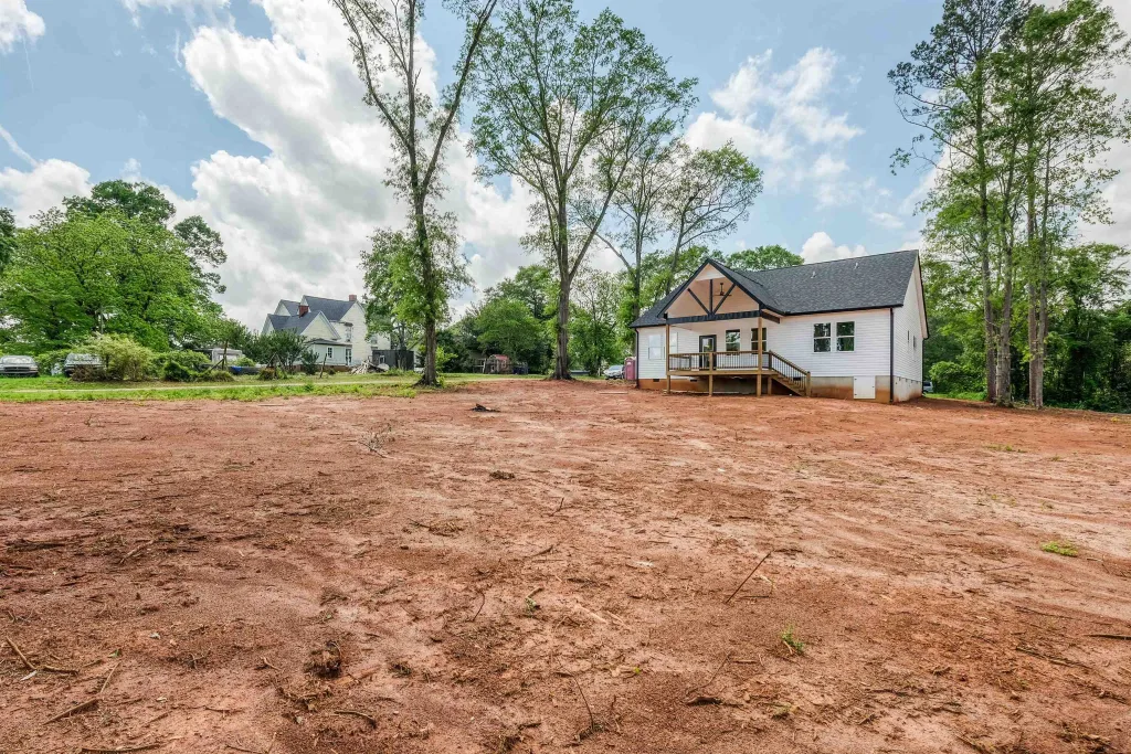 44 Simmons Street  Wellford SC 29385