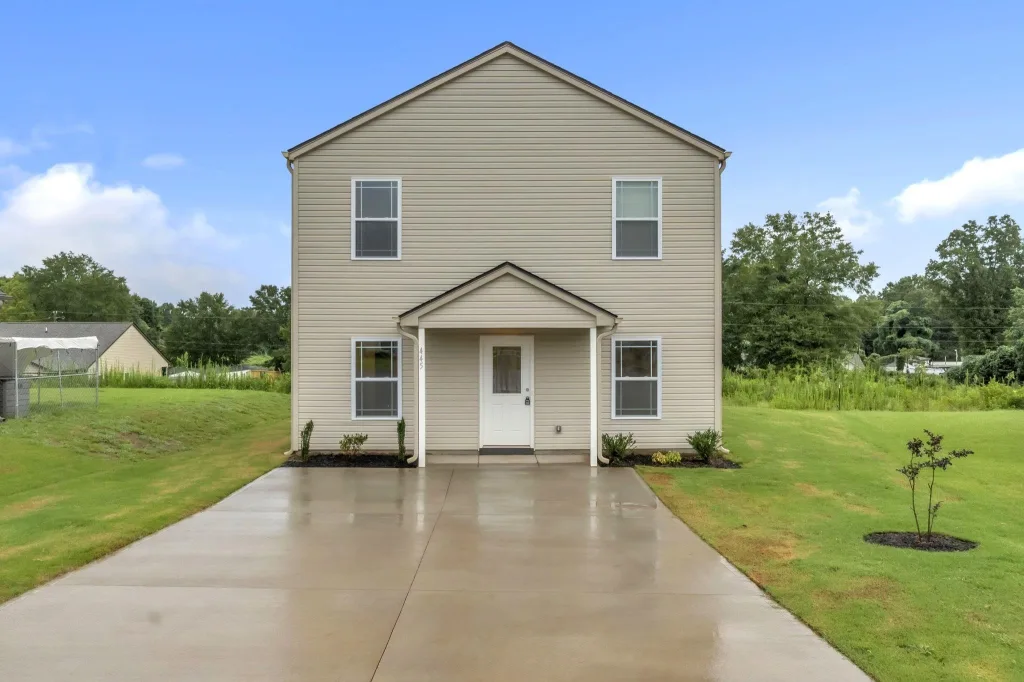 445 Ward Thomas Way  Spartanburg SC 29301