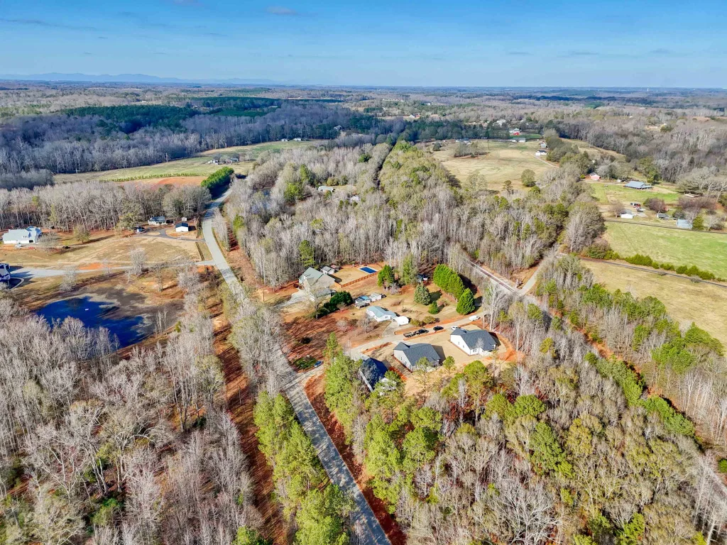 120 Simmons Road Woodruff SC 29388