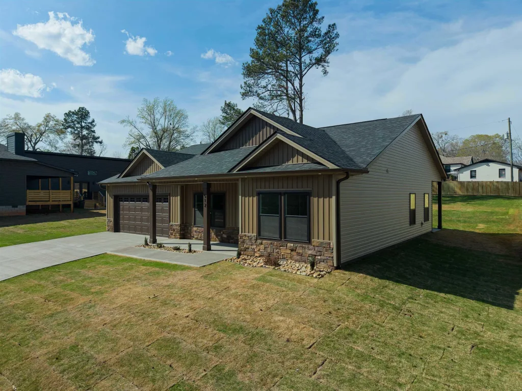 512 E Hayne Street Woodruff SC 29388
