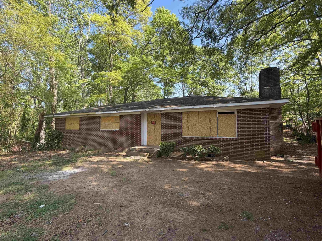 329 amherst Dr  Spartanburg SC 29306