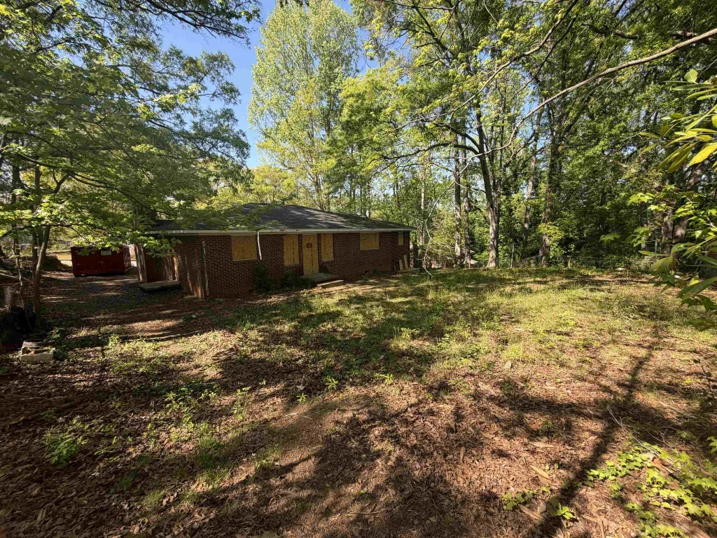 329 amherst Dr  Spartanburg SC 29306