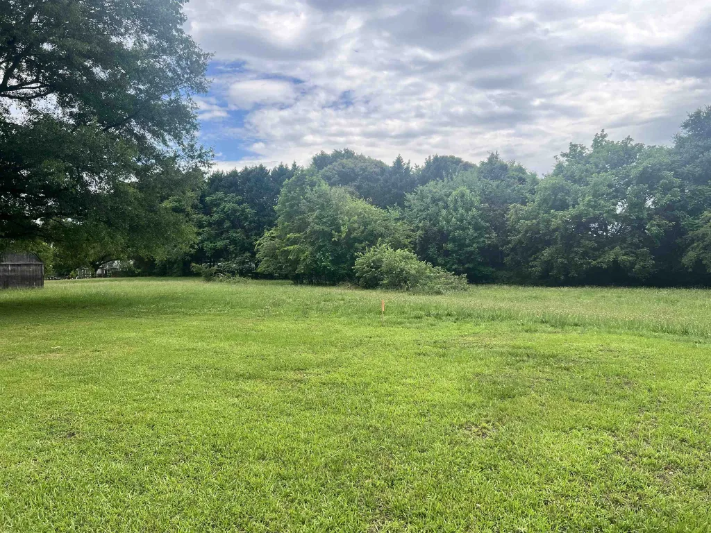 700 E Victor Hill Road  ***  Duncan SC 29334