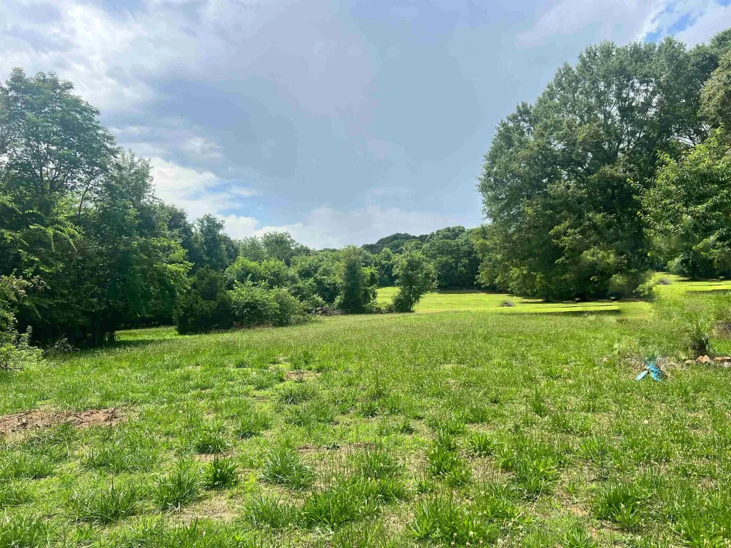 700 E Victor Hill Road  ***  Duncan SC 29334
