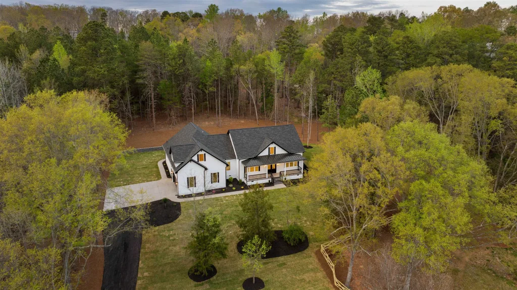 206 Zimmerman Lake Road  Spartanburg SC 29306