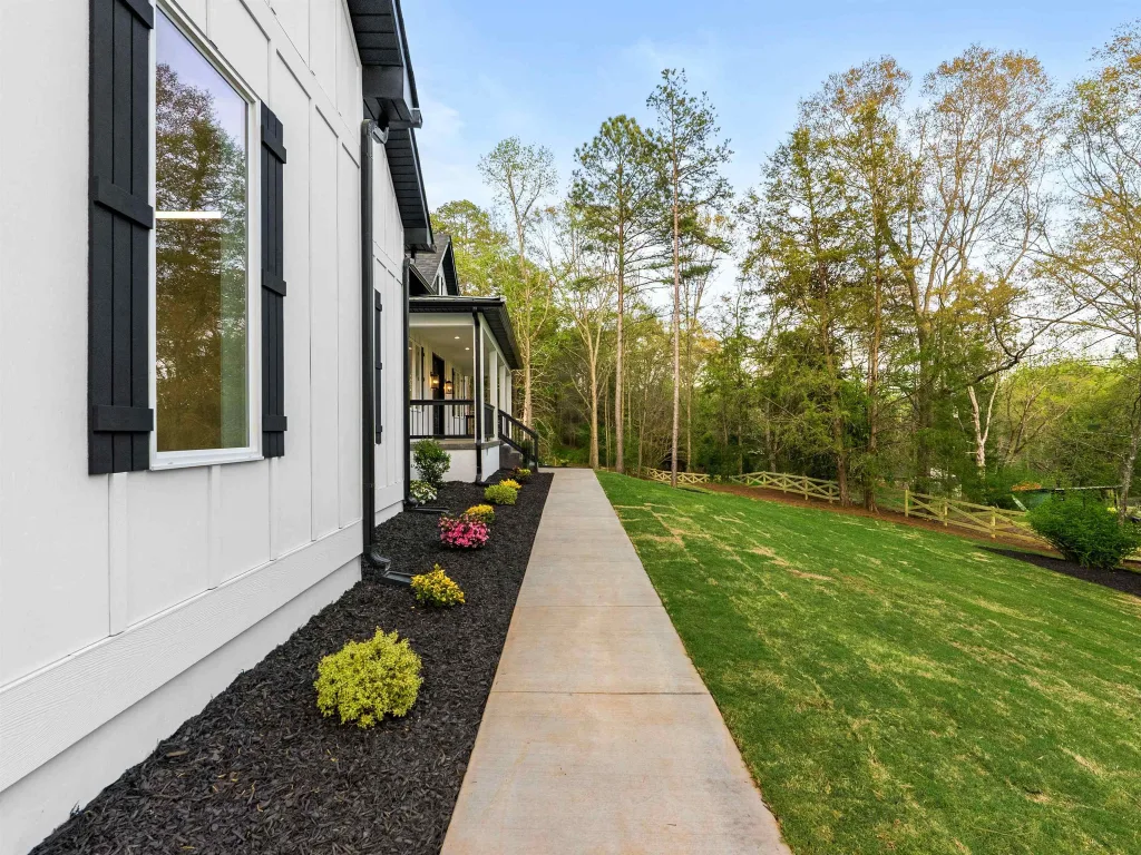 206 Zimmerman Lake Road  Spartanburg SC 29306