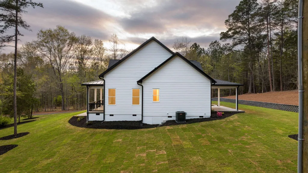 206 Zimmerman Lake Road  Spartanburg SC 29306