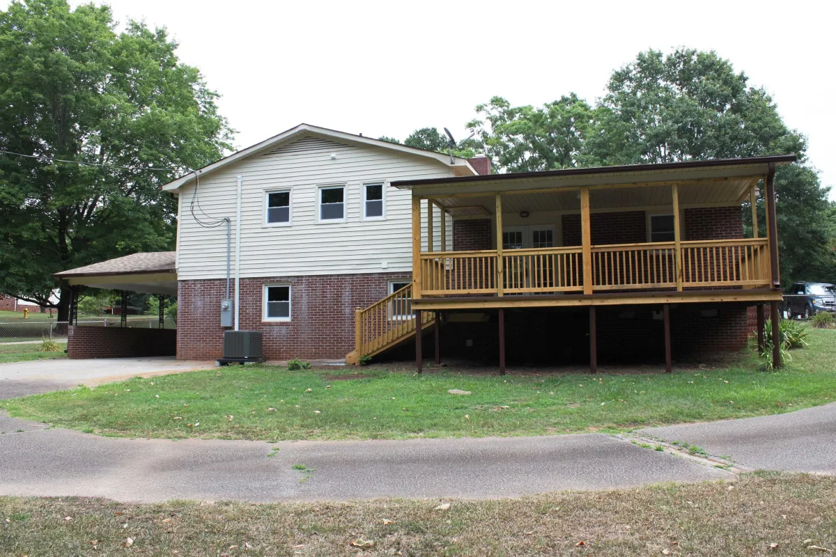 190 Clearview Hts Boiling Springs SC 29316
