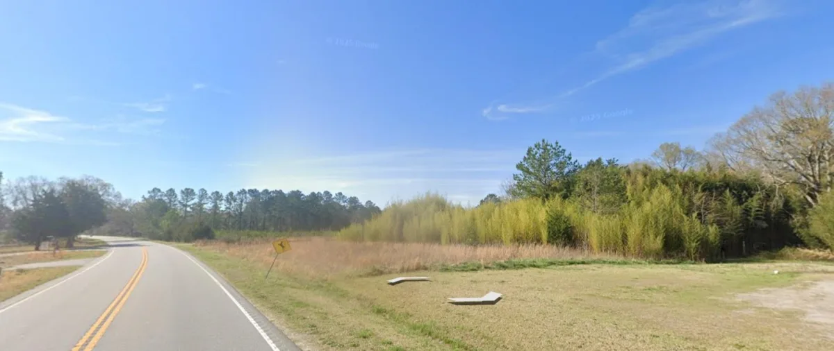 17530 S 101 Highway *** Laurens SC 29645