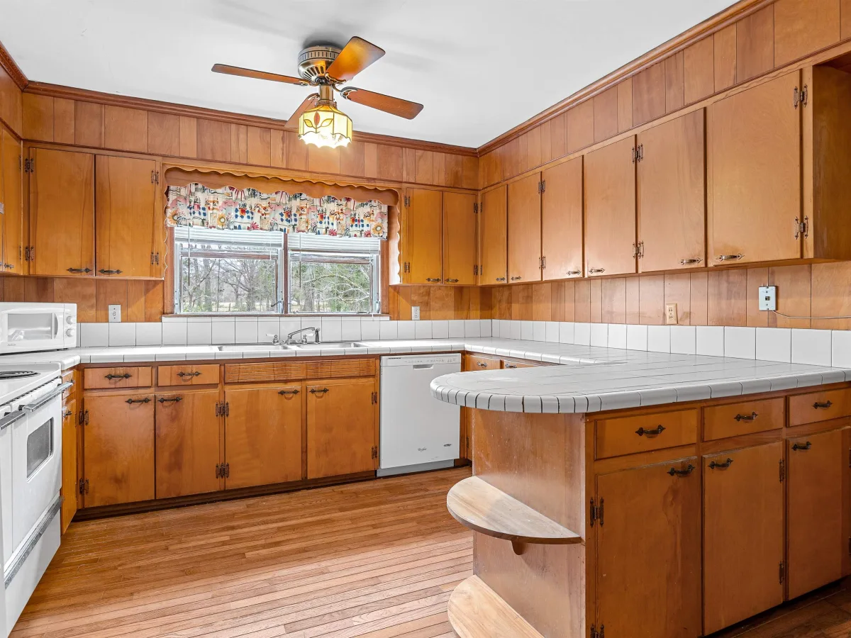114 York Street  Clinton SC 29325