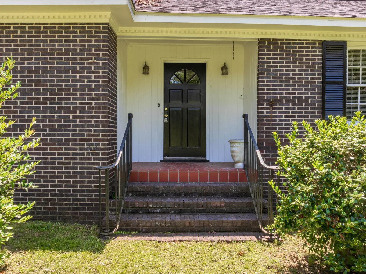 114 York Street  Clinton SC 29325