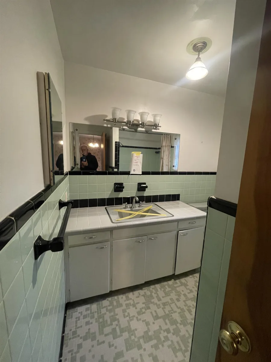 114 York Street  Clinton SC 29325