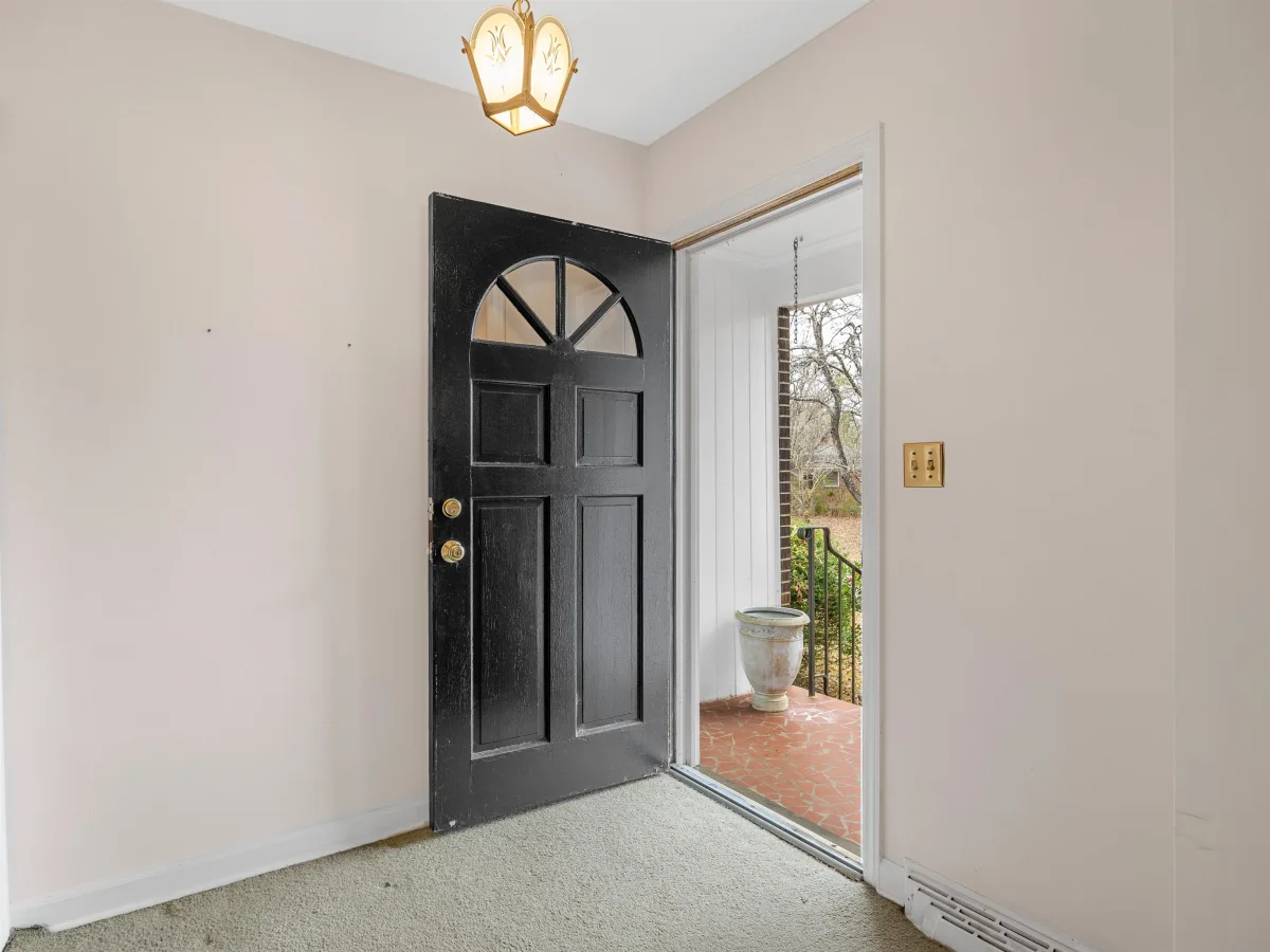 114 York Street  Clinton SC 29325