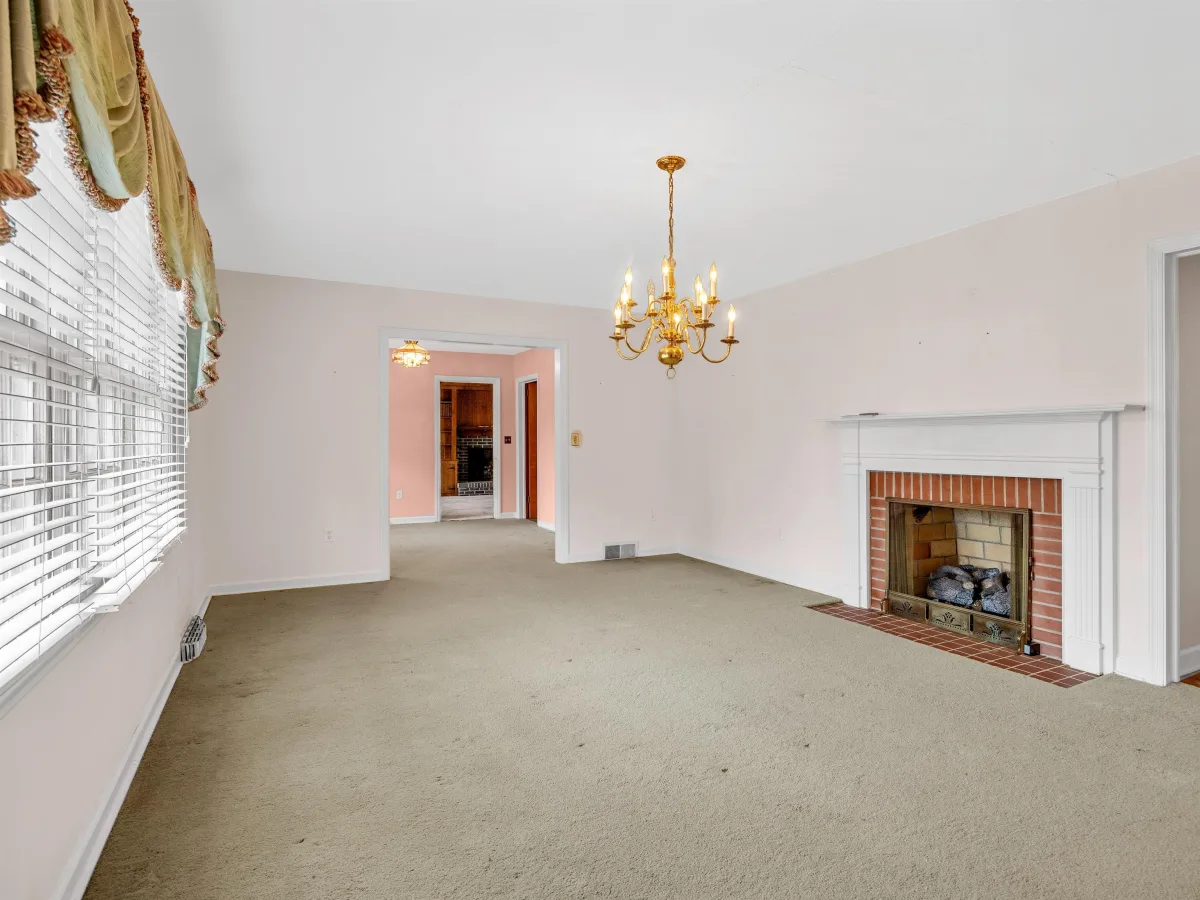 114 York Street  Clinton SC 29325