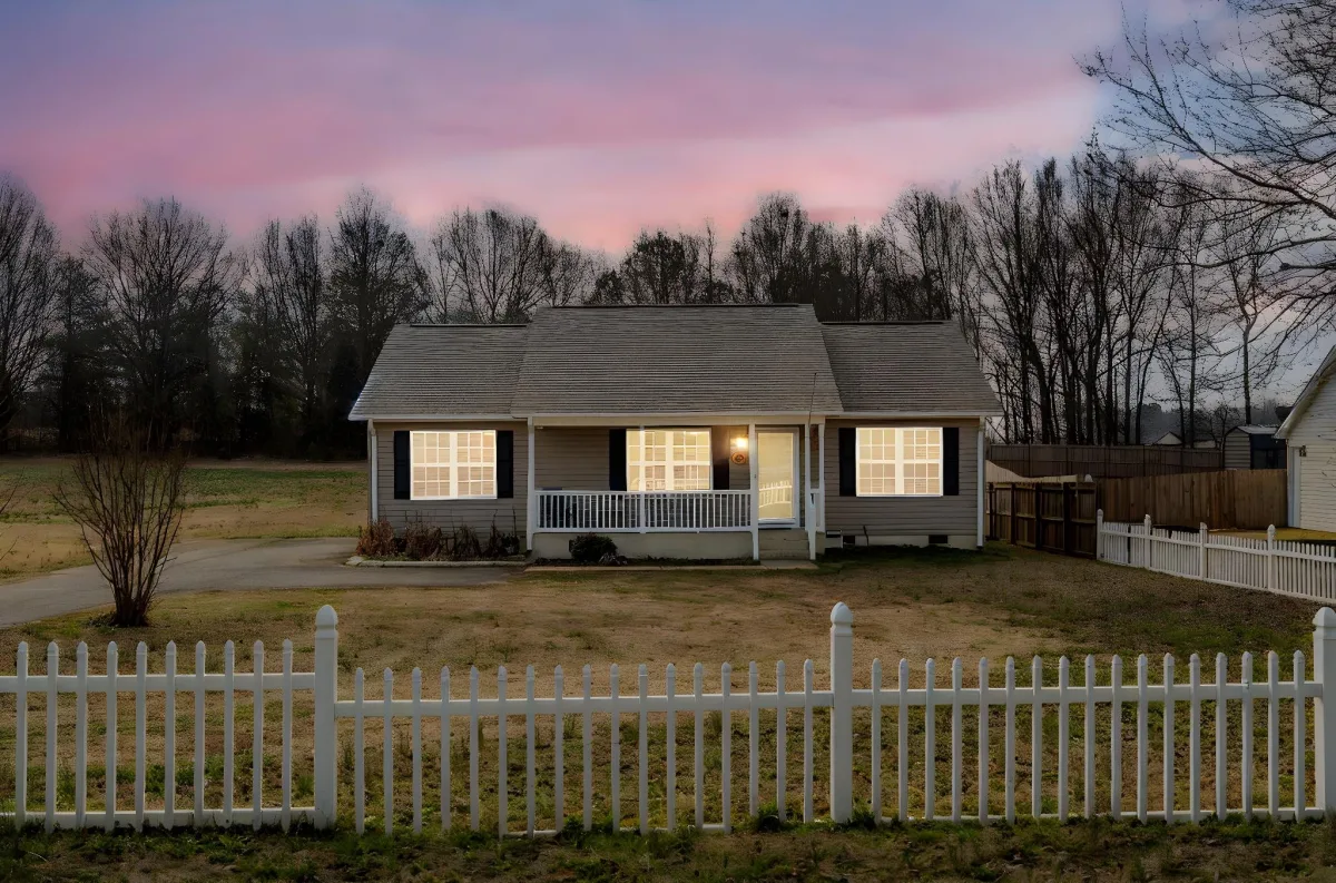 804 Clark Road  Inman SC 29349