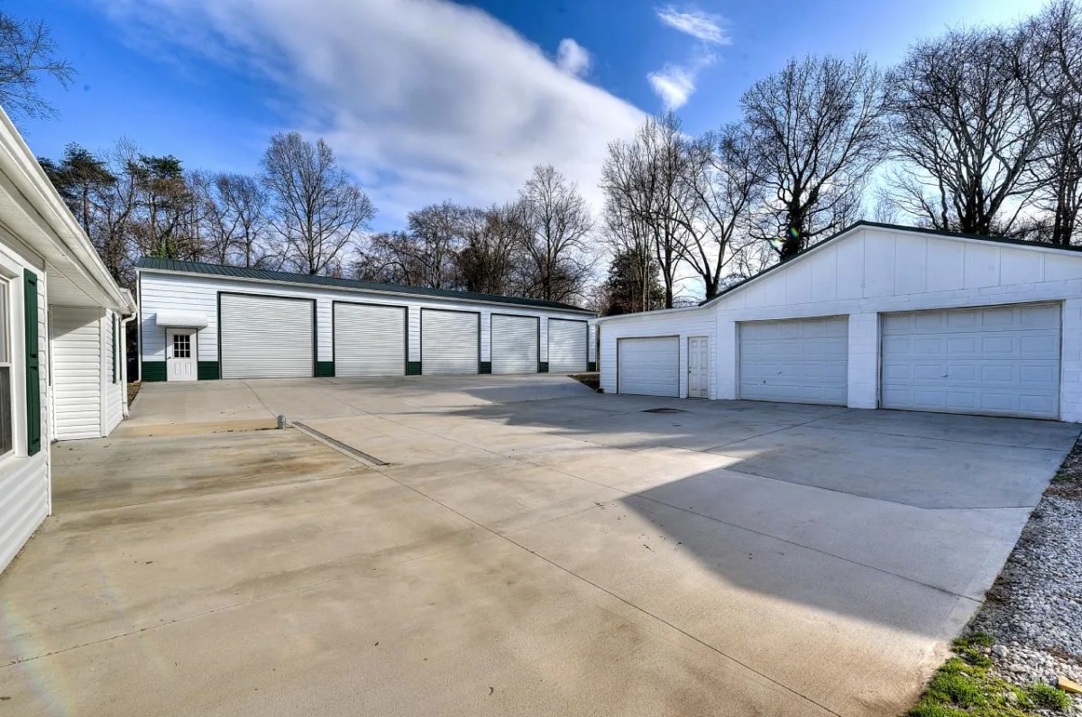 315 Ivydale  Greenville SC 29609