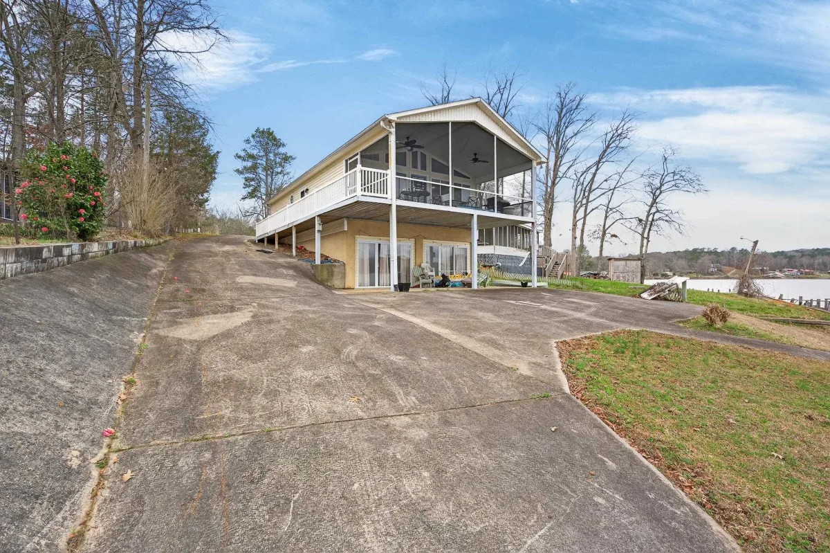 380 Relax Street Waterloo SC 29384
