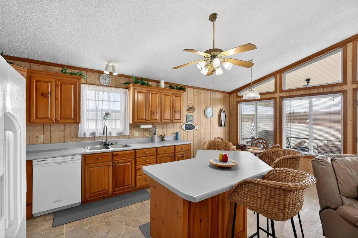 380 Relax Street Waterloo SC 29384