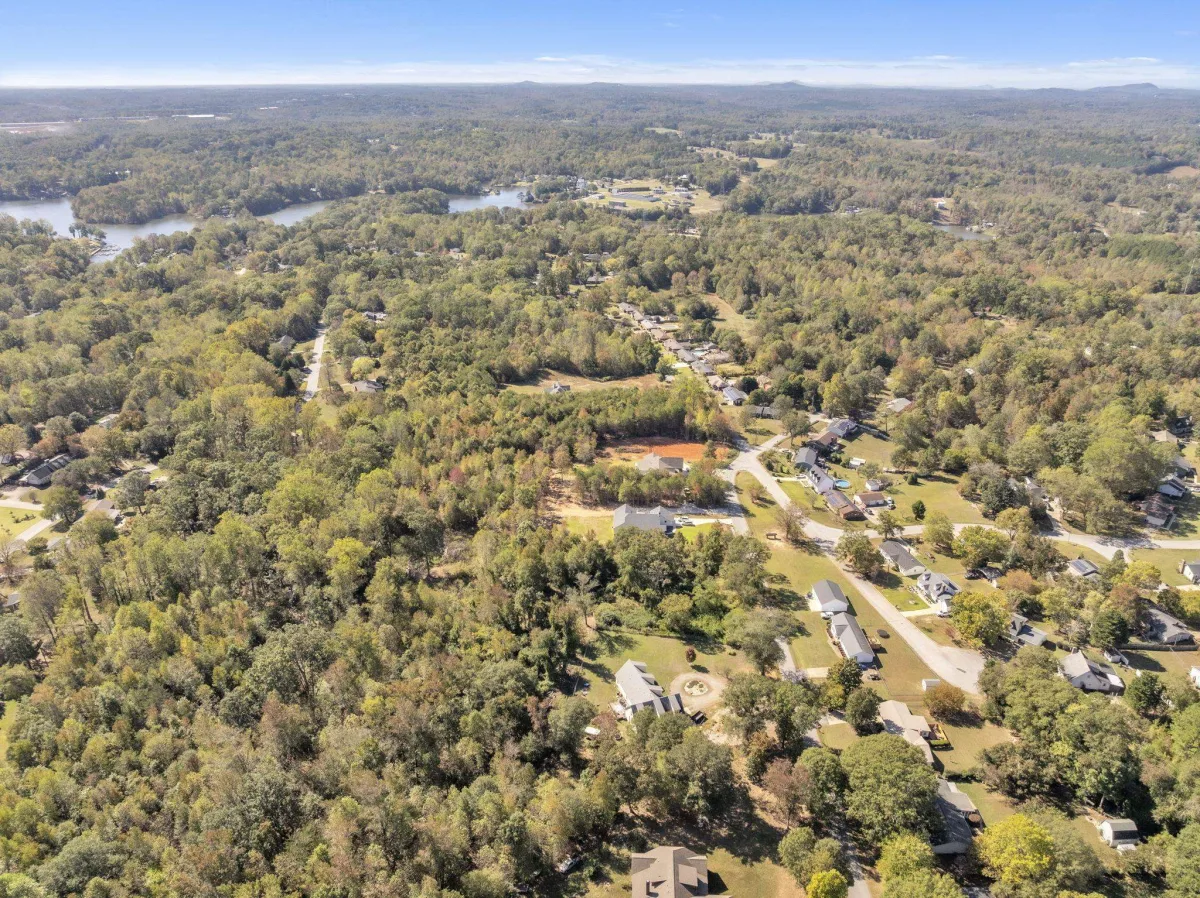 1025 Saluda Lake Road  ***  Greenville SC 29617
