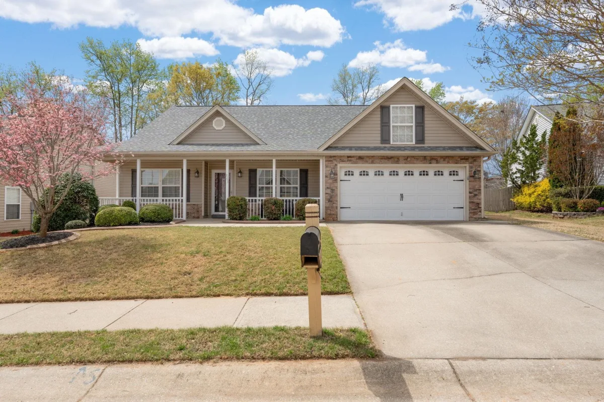 863 Vandenburg Drive Boiling Springs SC 29316