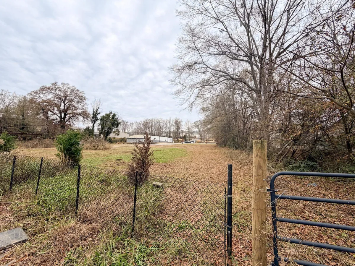 2723B Poinsett Highway  ***  Greenville SC 29609