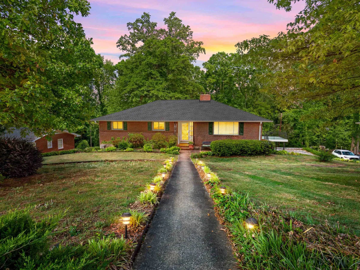 117 Tanglewylde Drive  Spartanburg SC 29301