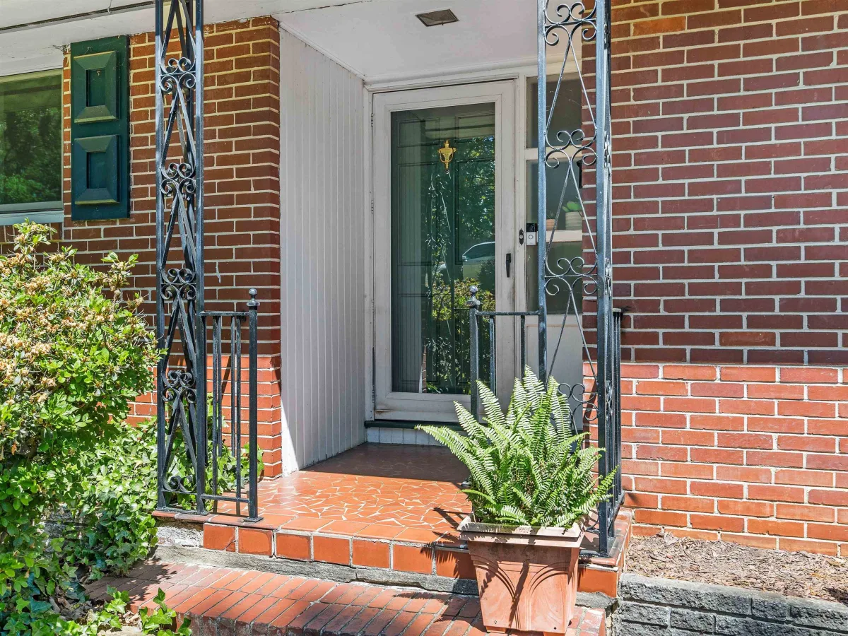 117 Tanglewylde Drive  Spartanburg SC 29301