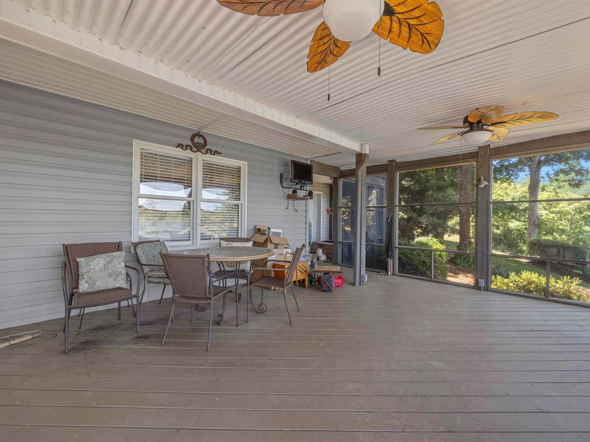 397 Lake Road  Inman SC 29349