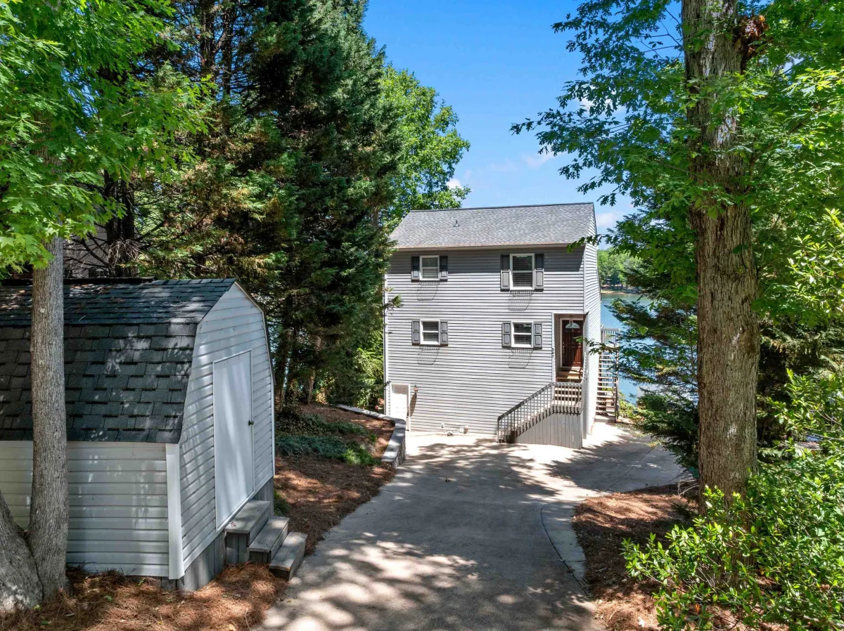397 Lake Road  Inman SC 29349