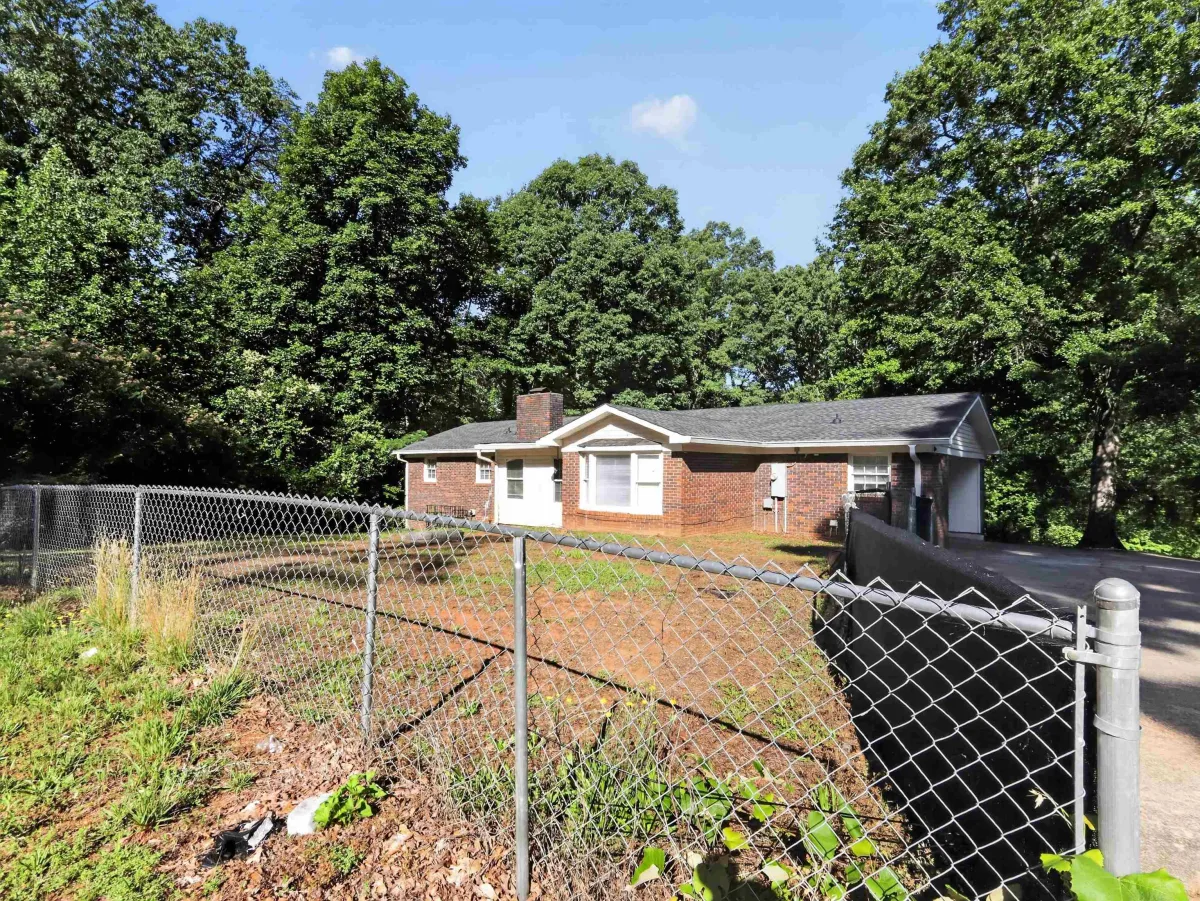 201 Tucker Rd  Spartanburg SC 29306