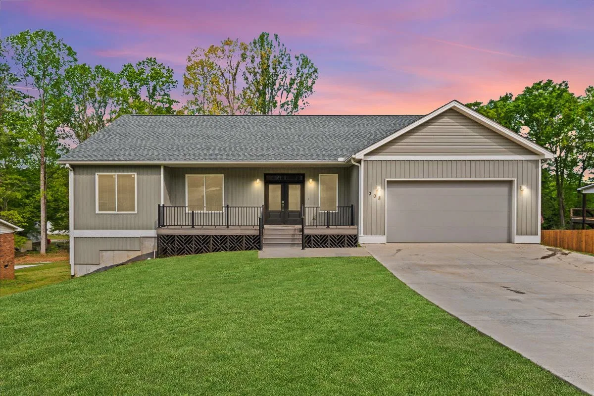 308 Pineridge Drive  Spartanburg SC 29303